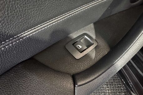 BMW X1 1.5 25e 10kWh Sport SUV 5dr Petrol Plug-in Hybrid Auto xDrive Euro 6 (s/s)  53