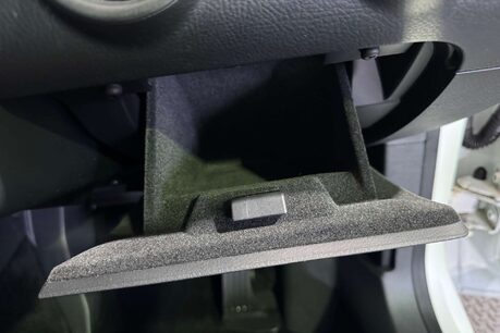 Volkswagen CC 2.0 TDI BlueMotion Tech R-Line Saloon 4dr Diesel DSG Euro 6 (s/s) (184 ps) 28