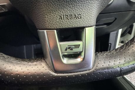 Volkswagen CC 2.0 TDI BlueMotion Tech R-Line Saloon 4dr Diesel DSG Euro 6 (s/s) (184 ps) 27