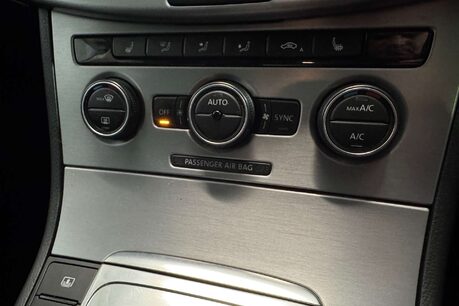 Volkswagen CC 2.0 TDI BlueMotion Tech R-Line Saloon 4dr Diesel DSG Euro 6 (s/s) (184 ps) 37