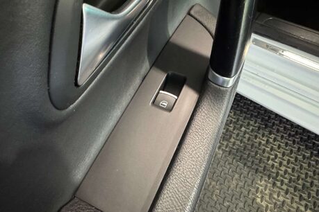 Volkswagen CC 2.0 TDI BlueMotion Tech R-Line Saloon 4dr Diesel DSG Euro 6 (s/s) (184 ps) 59