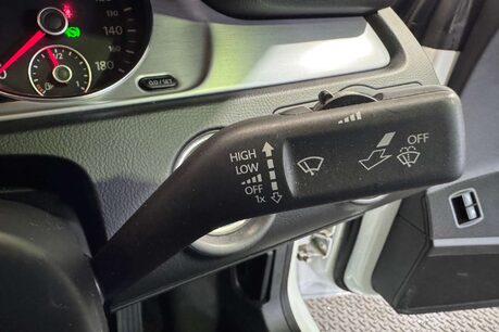 Volkswagen CC 2.0 TDI BlueMotion Tech R-Line Saloon 4dr Diesel DSG Euro 6 (s/s) (184 ps) 25