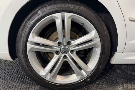 Volkswagen CC 2.0 TDI BlueMotion Tech R-Line Saloon 4dr Diesel DSG Euro 6 (s/s) (184 ps) 68