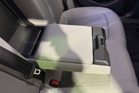 Audi A4 2.0 TDI 35 Technik Estate 5dr Diesel S Tronic Euro 6 (s/s) (163 ps) 45