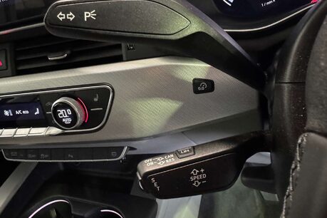 Audi A4 2.0 TDI 35 Technik Estate 5dr Diesel S Tronic Euro 6 (s/s) (163 ps) 28