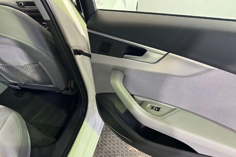 Audi A4 2.0 TDI 35 Technik Estate 5dr Diesel S Tronic Euro 6 (s/s) (163 ps) 48