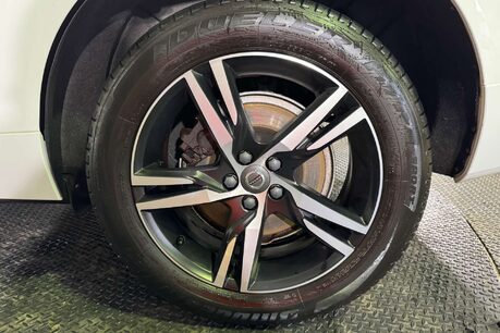 Volvo XC60 2.0 D4 R-Design SUV 5dr Diesel Auto Euro 6 (s/s) (190 ps) 62