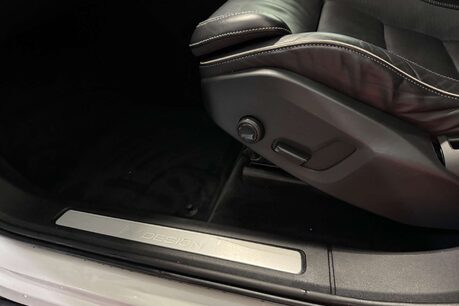 Volvo XC60 2.0 D4 R-Design SUV 5dr Diesel Auto Euro 6 (s/s) (190 ps) 60