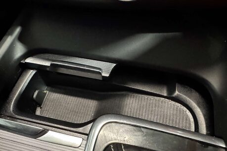 Volvo XC60 2.0 D4 R-Design SUV 5dr Diesel Auto Euro 6 (s/s) (190 ps) 32