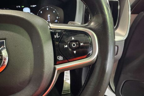 Volvo XC60 2.0 D4 R-Design SUV 5dr Diesel Auto Euro 6 (s/s) (190 ps) 21