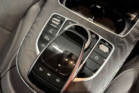 Mercedes-Benz E Class 2.0 E220d AMG Line Night Edition (Premium Plus) Saloon 4dr Diesel G-Tronic+ 41