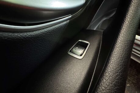 Mercedes-Benz E Class 2.0 E220d AMG Line Night Edition (Premium Plus) Saloon 4dr Diesel G-Tronic+ 63