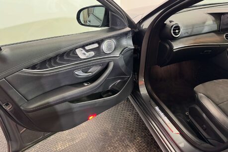 Mercedes-Benz E Class 2.0 E220d AMG Line Night Edition (Premium Plus) Saloon 4dr Diesel G-Tronic+ 60
