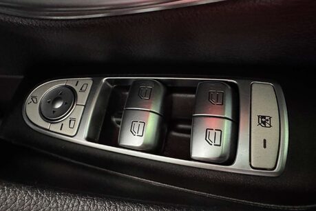 Mercedes-Benz E Class 2.0 E220d AMG Line Night Edition (Premium Plus) Saloon 4dr Diesel G-Tronic+ 18