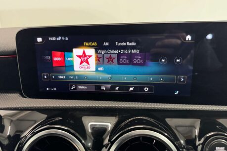 Mercedes-Benz A Class 1.5 A180d AMG Line (Executive) Hatchback 5dr Diesel 7G-DCT Euro 6 (s/s) (11 32