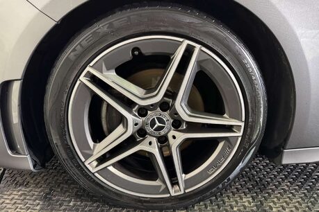 Mercedes-Benz A Class 1.5 A180d AMG Line (Executive) Hatchback 5dr Diesel 7G-DCT Euro 6 (s/s) (11 54