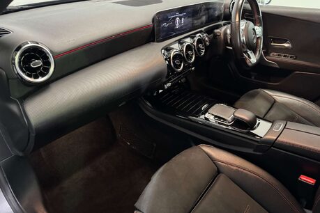 Mercedes-Benz A Class 1.5 A180d AMG Line (Executive) Hatchback 5dr Diesel 7G-DCT Euro 6 (s/s) (11 52