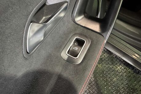 Mercedes-Benz A Class 1.5 A180d AMG Line (Executive) Hatchback 5dr Diesel 7G-DCT Euro 6 (s/s) (11 49