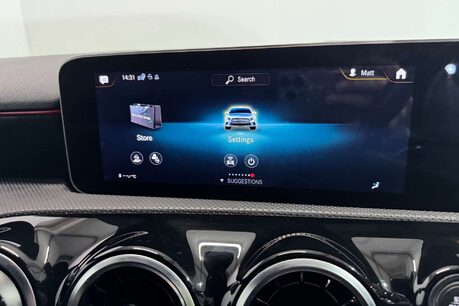 Mercedes-Benz A Class 1.5 A180d AMG Line (Executive) Hatchback 5dr Diesel 7G-DCT Euro 6 (s/s) (11 29