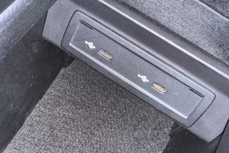 Mercedes-Benz A Class 1.5 A180d AMG Line (Executive) Hatchback 5dr Diesel 7G-DCT Euro 6 (s/s) (11 37