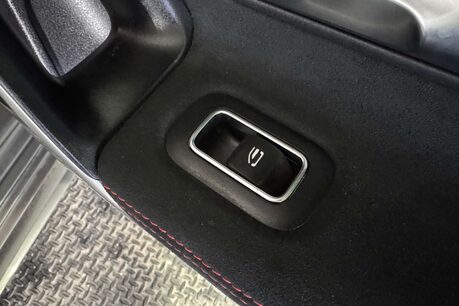 Mercedes-Benz A Class 1.5 A180d AMG Line (Executive) Hatchback 5dr Diesel 7G-DCT Euro 6 (s/s) (11 44