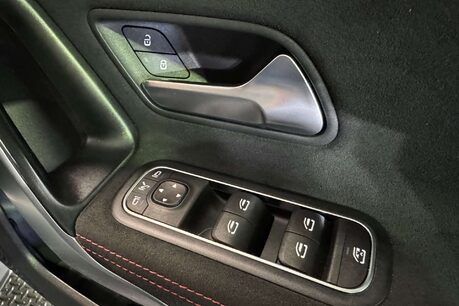 Mercedes-Benz A Class 1.5 A180d AMG Line (Executive) Hatchback 5dr Diesel 7G-DCT Euro 6 (s/s) (11 16