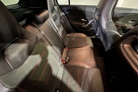 Mercedes-Benz A Class 1.5 A180d AMG Line (Executive) Hatchback 5dr Diesel 7G-DCT Euro 6 (s/s) (11 42