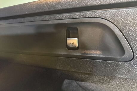 Mercedes-Benz GLC 2.0 GLC300de 13.5kWh AMG Line (Premium) SUV 5dr Diesel Plug-in Hybrid G-Tro 54