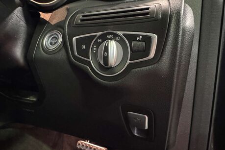 Mercedes-Benz GLC 2.0 GLC300de 13.5kWh AMG Line (Premium) SUV 5dr Diesel Plug-in Hybrid G-Tro 17