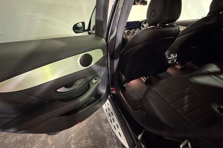 Mercedes-Benz GLC 2.0 GLC300de 13.5kWh AMG Line (Premium) SUV 5dr Diesel Plug-in Hybrid G-Tro 56