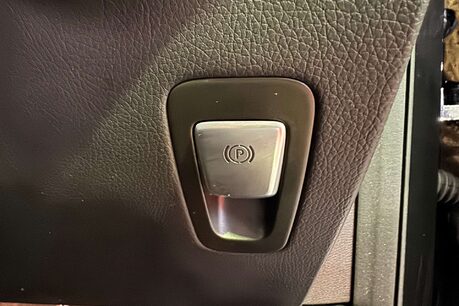 Mercedes-Benz GLC 2.0 GLC300de 13.5kWh AMG Line (Premium) SUV 5dr Diesel Plug-in Hybrid G-Tro 19