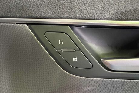 Audi A6 2.0 TDI 40 Sport Saloon 4dr Diesel S Tronic Euro 6 (s/s) (204 ps) 17