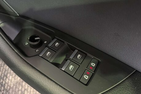 Audi A6 2.0 TDI 40 Sport Saloon 4dr Diesel S Tronic Euro 6 (s/s) (204 ps) 14