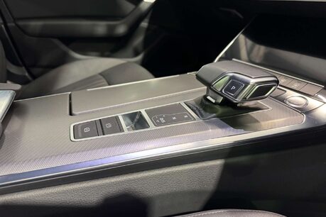 Audi A6 2.0 TDI 40 Sport Saloon 4dr Diesel S Tronic Euro 6 (s/s) (204 ps) 12