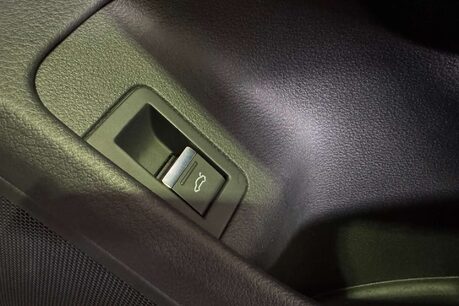 Audi A6 2.0 TDI 40 Sport Saloon 4dr Diesel S Tronic Euro 6 (s/s) (204 ps) 15