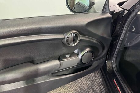 Mini Hatch 1.5 Cooper Hatchback 3dr Petrol Manual Euro 6 (s/s) (136 ps) 40