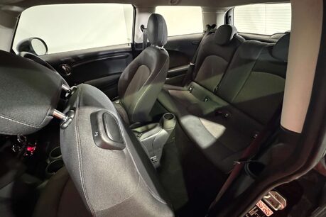 Mini Hatch 1.5 Cooper Hatchback 3dr Petrol Manual Euro 6 (s/s) (136 ps) 36