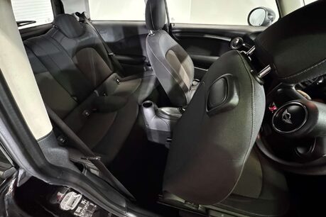 Mini Hatch 1.5 Cooper Hatchback 3dr Petrol Manual Euro 6 (s/s) (136 ps) 31