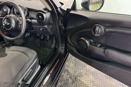 Mini Hatch 1.5 Cooper Hatchback 3dr Petrol Manual Euro 6 (s/s) (136 ps) 11