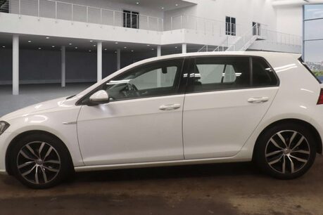 Volkswagen Golf 1.5 TSI EVO SE Nav Hatchback 5dr Petrol DSG Euro 6 (s/s) (130 ps) 4