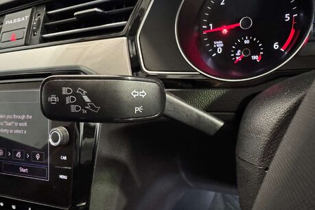 Volkswagen Passat 2.0 TDI EVO SEL Estate 5dr Diesel Manual Euro 6 (s/s) (150 ps) 28