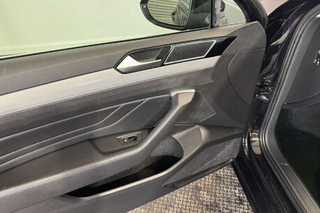 Volkswagen Passat 2.0 TDI EVO SEL Estate 5dr Diesel Manual Euro 6 (s/s) (150 ps) 67