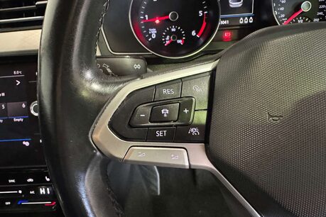 Volkswagen Passat 2.0 TDI EVO SEL Estate 5dr Diesel Manual Euro 6 (s/s) (150 ps) 26