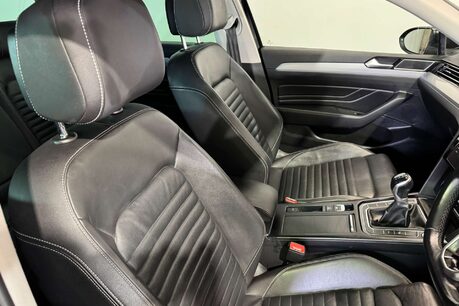 Volkswagen Passat 2.0 TDI EVO SEL Estate 5dr Diesel Manual Euro 6 (s/s) (150 ps) 10