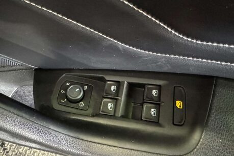 Volkswagen Passat 2.0 TDI EVO SEL Estate 5dr Diesel Manual Euro 6 (s/s) (150 ps) 15