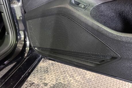 Volkswagen Passat 2.0 TDI EVO SEL Estate 5dr Diesel Manual Euro 6 (s/s) (150 ps) 17