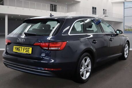Audi A4 2.0 TDI ultra Sport Estate 5dr Diesel S Tronic Euro 6 (s/s) (190 ps) 7