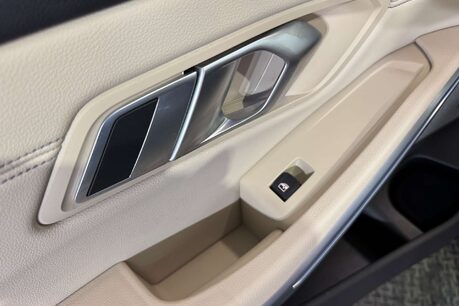 BMW 3 Series 2.0 330e 12kWh M Sport Saloon 4dr Petrol Plug-in Hybrid Auto Euro 6 (s/s) ( 61