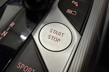 BMW 3 Series 2.0 330e 12kWh M Sport Saloon 4dr Petrol Plug-in Hybrid Auto Euro 6 (s/s) ( 32