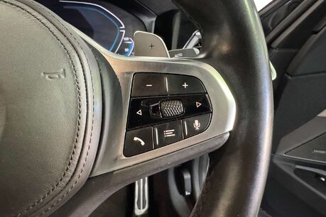 BMW 3 Series 2.0 330e 12kWh M Sport Saloon 4dr Petrol Plug-in Hybrid Auto Euro 6 (s/s) ( 28